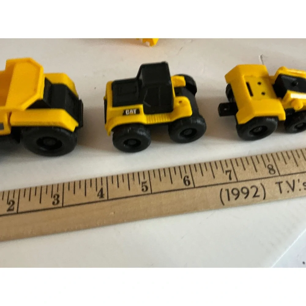 CAT Construction Vehicle Toy Lot Excavator Bulldozer Dump Truck Yellow Mini Set